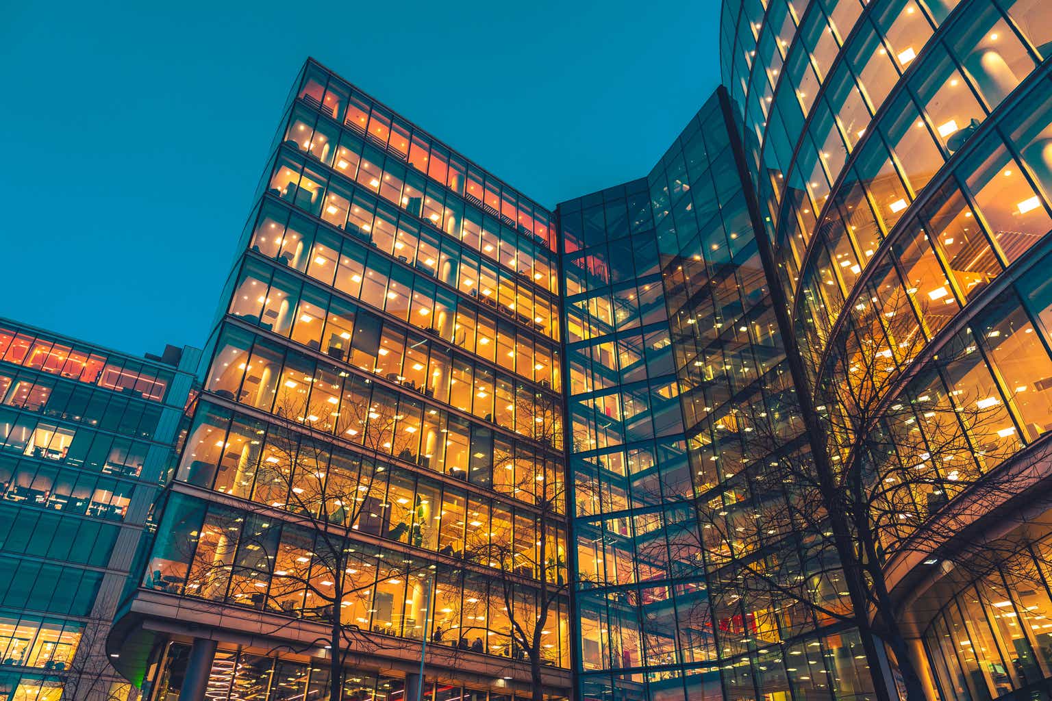 Commercial Real Estate Lending Standards Stable Amid Volatility