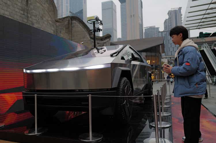 Elon Musk Visits China for Discussions on Self-Driving Technology with Tesla (NASDAQ:TSLA)