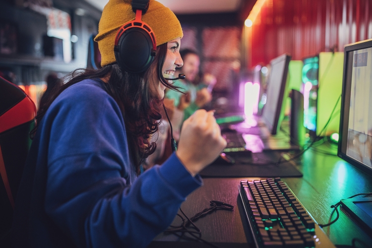 Professional gamers winning