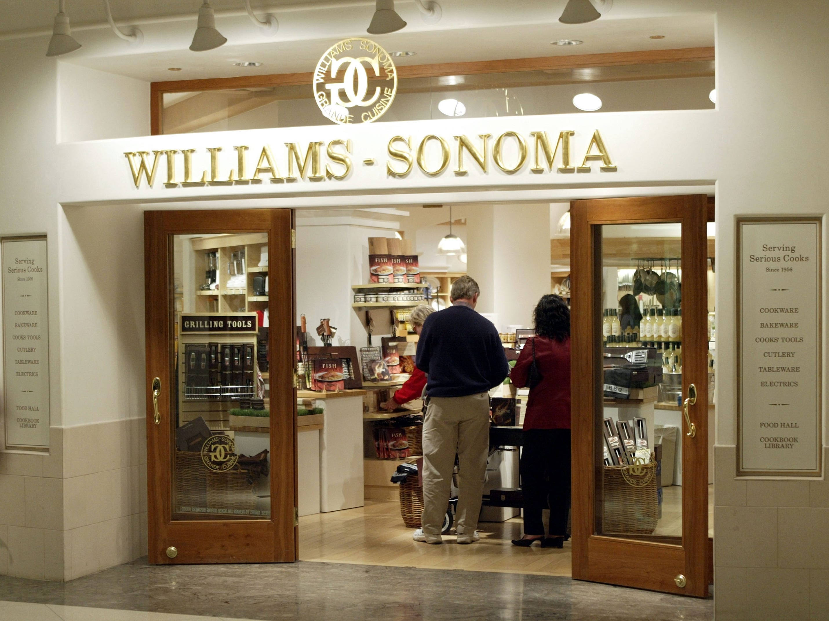 Williams Sonoma debuts at Original Farmers Market - Beverly Press