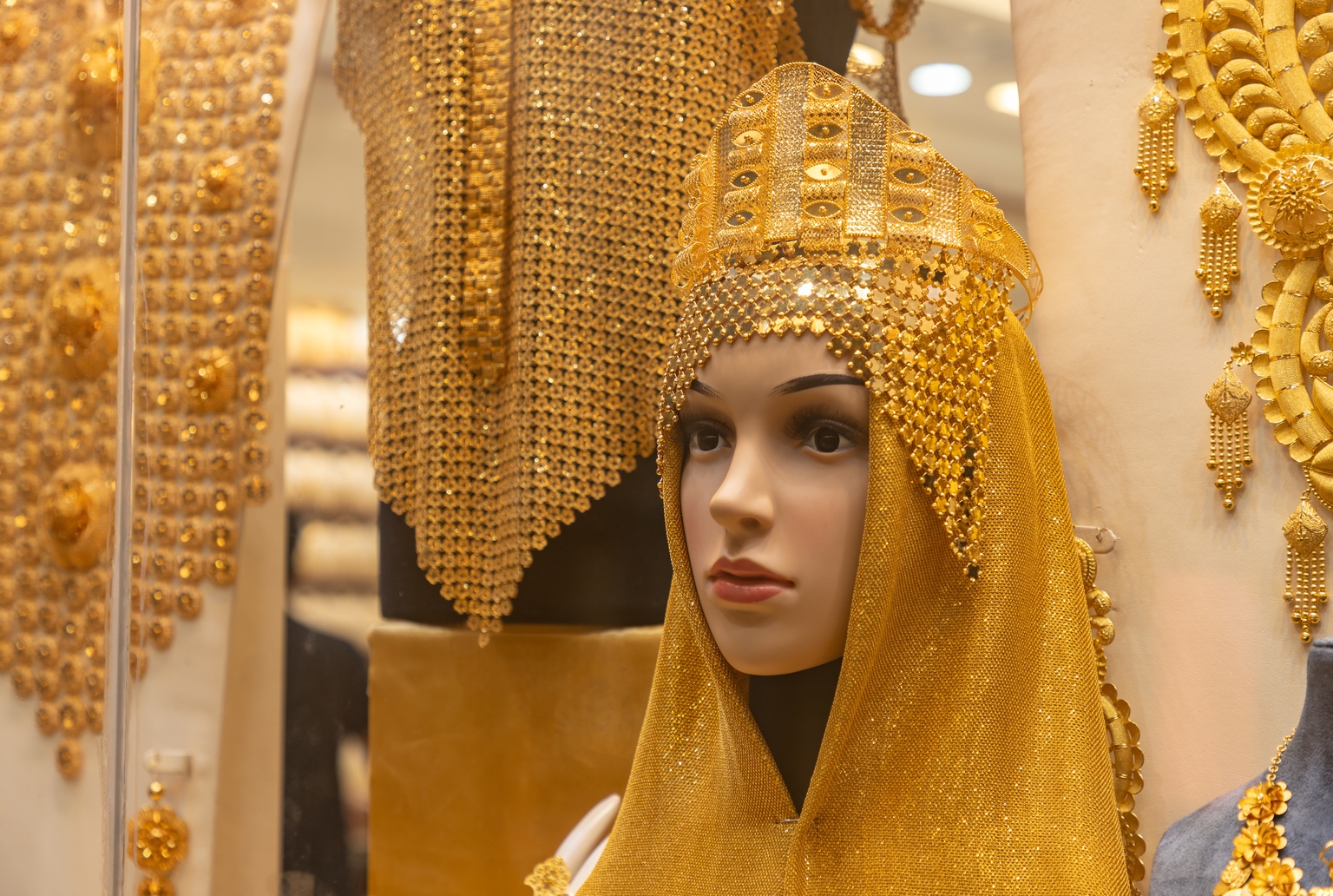 VanEck Gold Miners ETF: Leveraged Play On Gold In An Uncertain World (NYSEARCA:GDX)