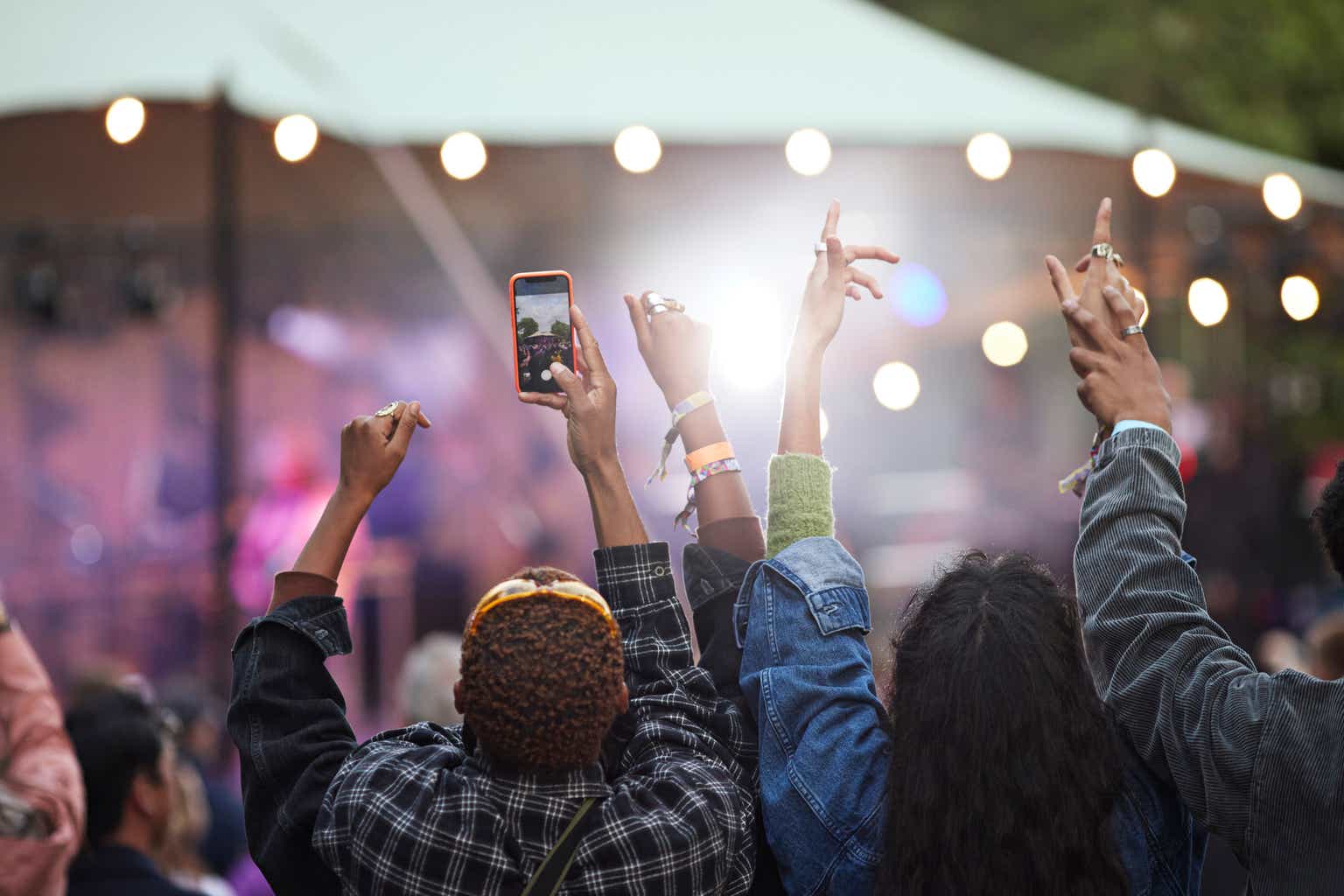 Live Nation Entertainment: Better Growth Strength And Visibility With Lower Valuation (Rating Upgrade)