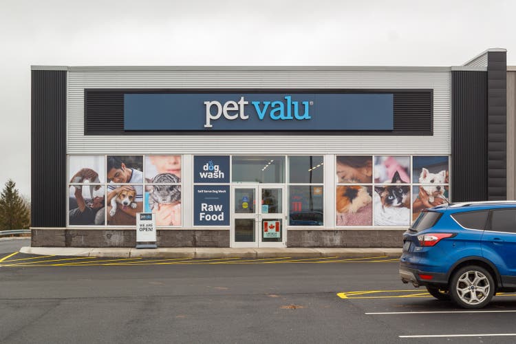 Pet Valu Storefront