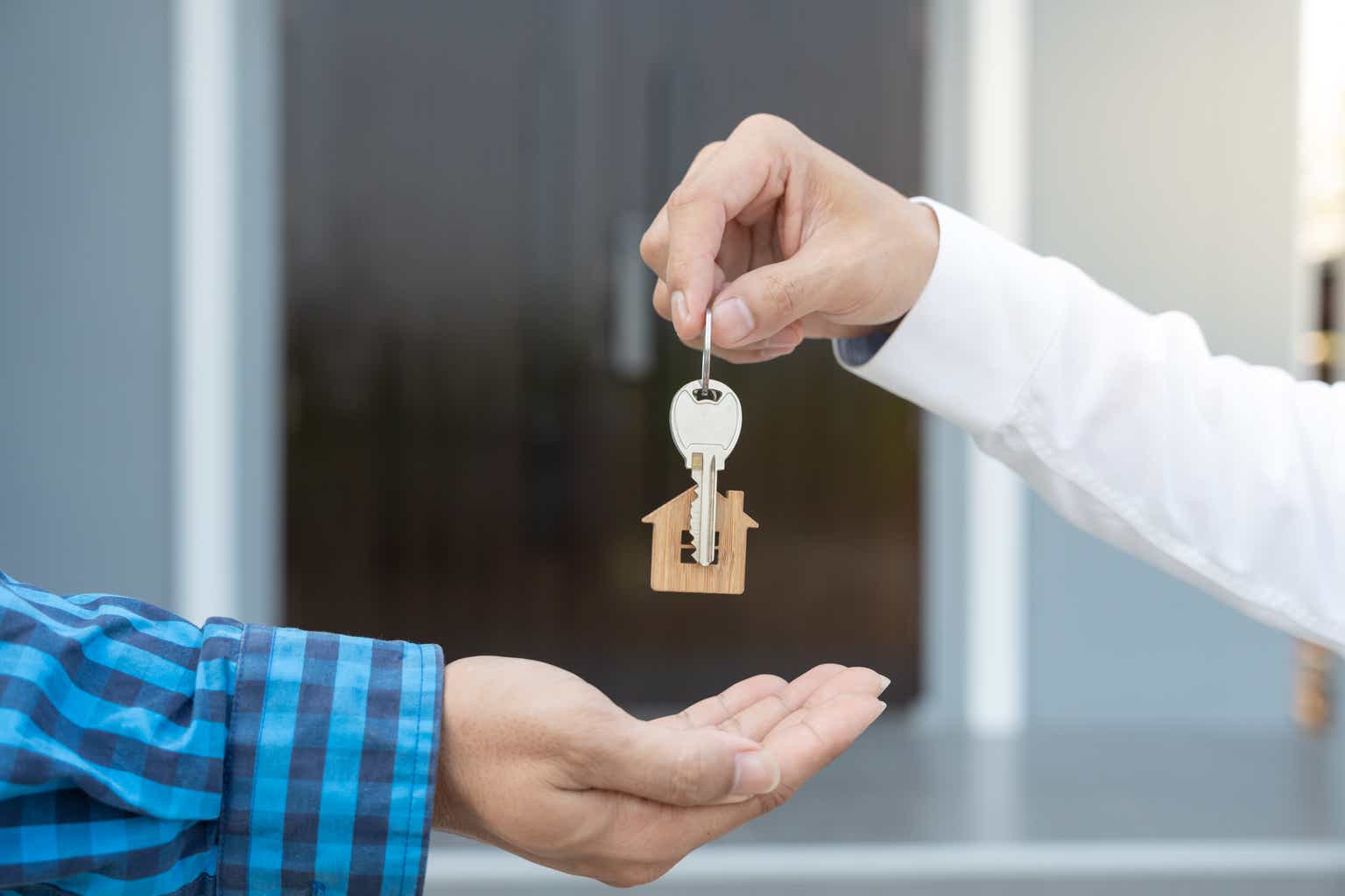 Canadian Apartment Properties: Stable Fundamentals But Lacking Clear Upside Catalysts