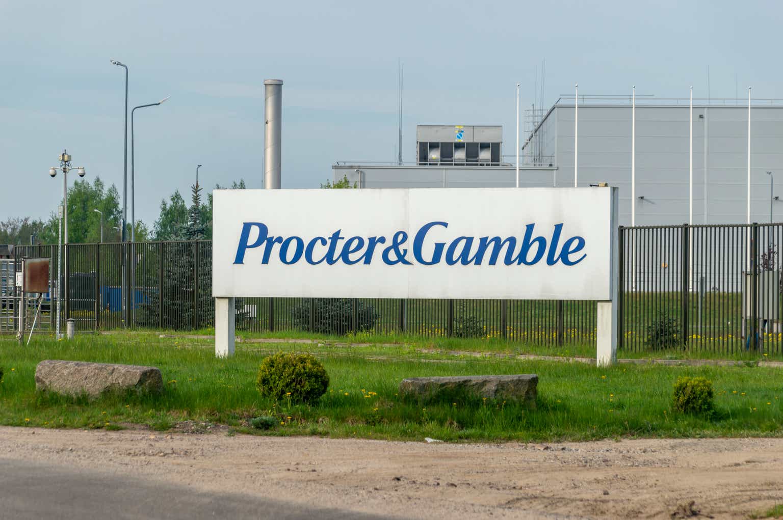 Procter & Gamble: Overvalued, But The Long Term Play Always Delivers (NYSE:PG)