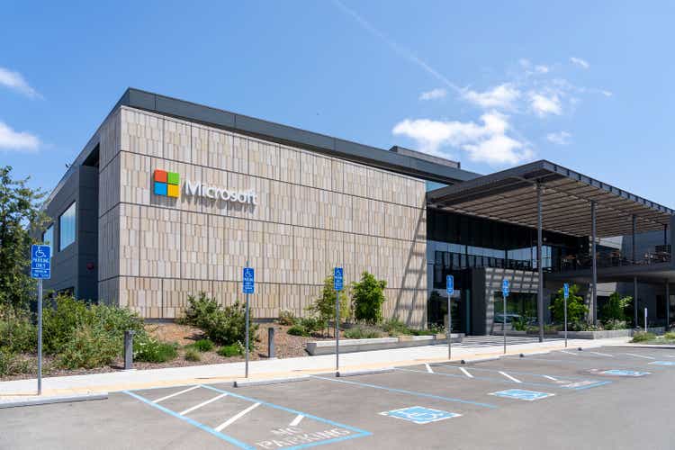 Microsoft Silicon Valley Corporate campus in Mountain View, California, USA.