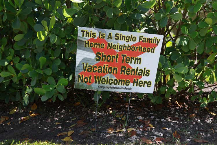 Florida Gov. DeSantis Vetoes Short-Rerm Rental Bill