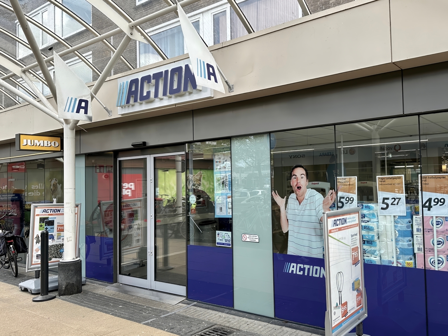 3i Group: 18.5x Could Be Too High A Multiple For Action news thumbnail