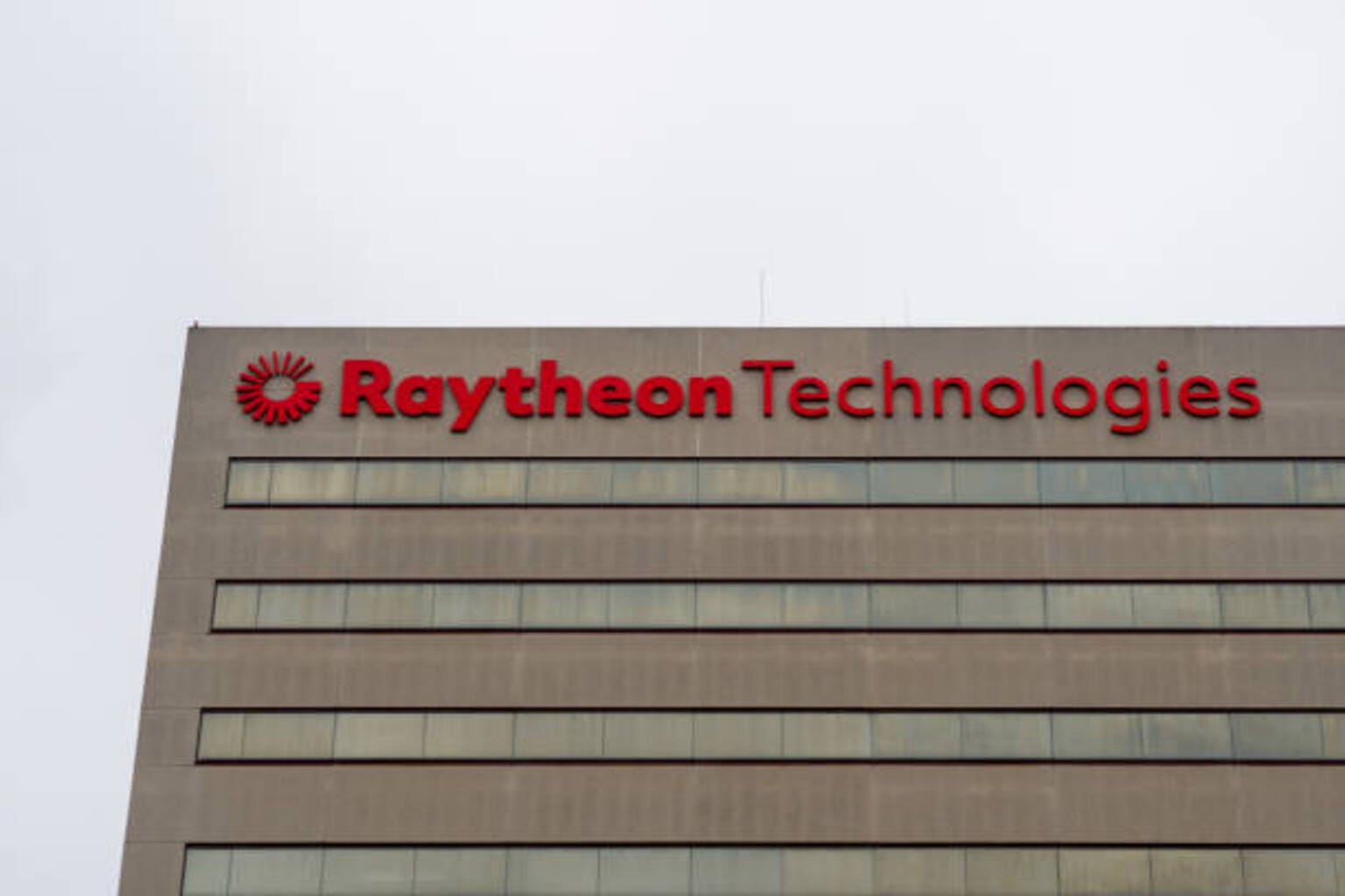RTX: Raytheon Powers Growth While Valuation Caps Returns RTX: Raytheon Powers Growth While Valuation Caps Returns