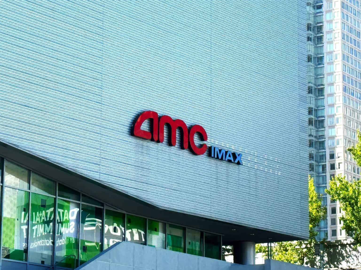 EPR Properties: Does The Specter Of Bankruptcy Still Linger For AMC?