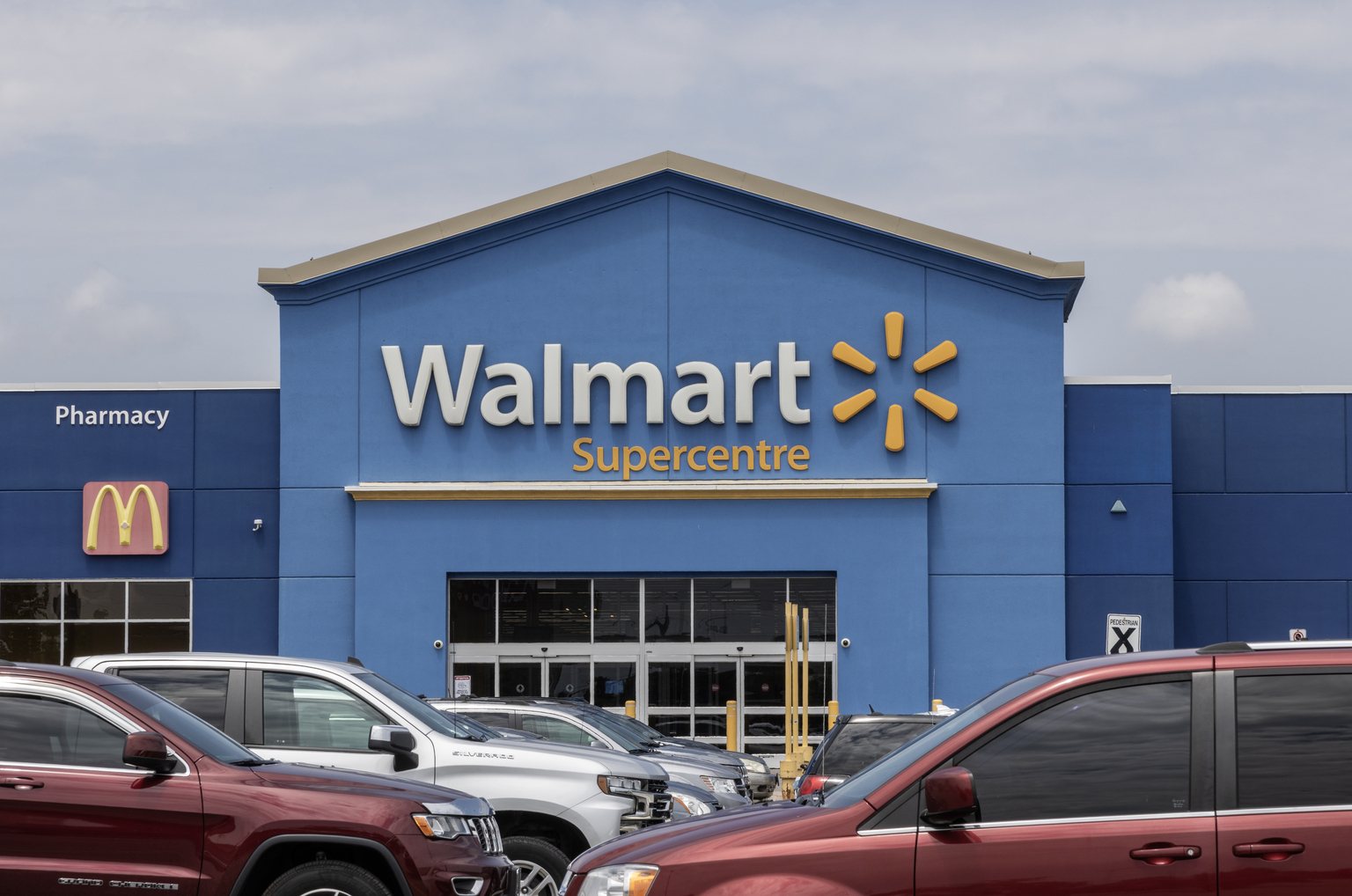 seekingalpha.com - Wall Street Breakfast - First Traditional Retailer To Join $1T Club