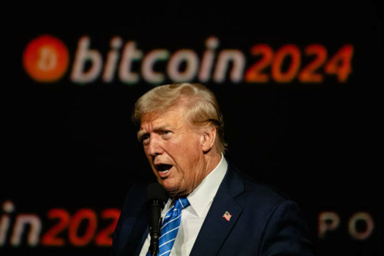 Trump signs executive order to create crypto working group (BTC-USD: Cryptocurrency) | Seeking Alpha
