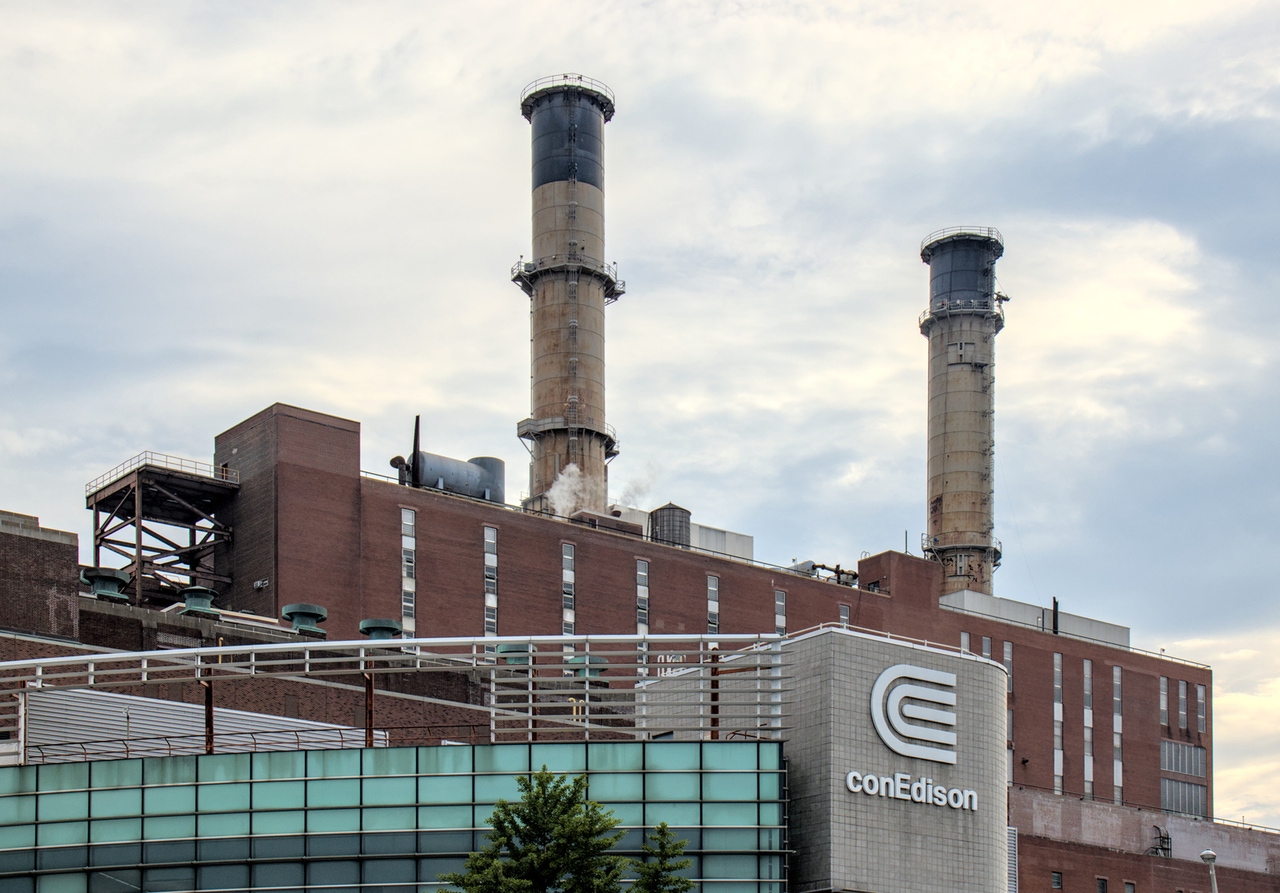 Consolidated Edison Keeps The Lights On While Investors Sleep Well At Night  (NYSE:ED) | Seeking Alpha