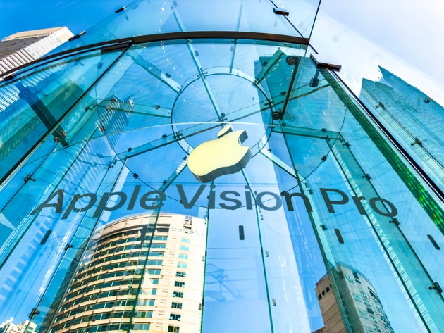 Apple smart glasses delayed until 2029, but AI glasses still coming next year: a...