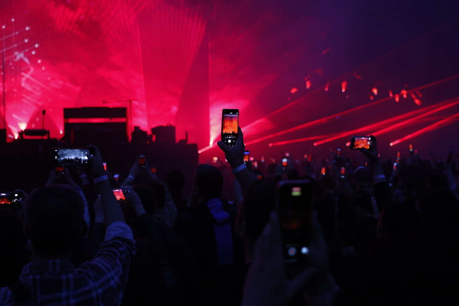 Live Nation Entertainment: Strong Despite Q2 Concert Hiccup (NYSE:LYV) Live Nation Entertainment: Strong Despite Q2 Concert Hiccup (NYSE:LYV)