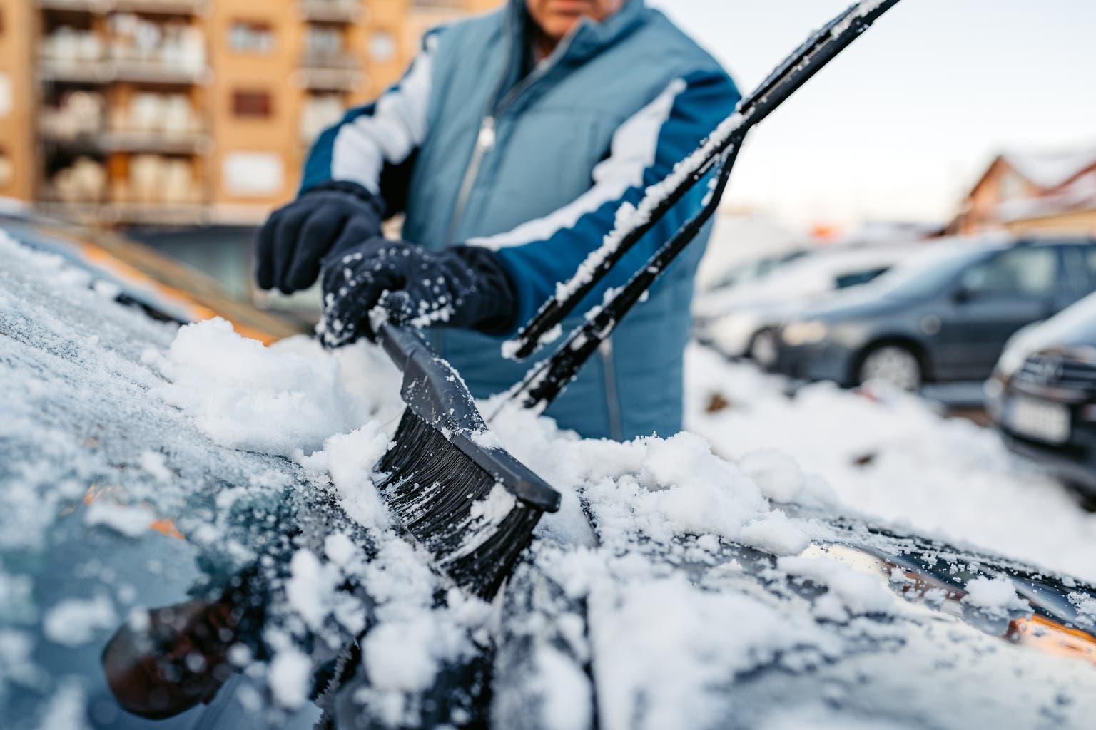 Snowflake: Higher Valuations Melting Away Gains From Product Push (Rating Downgrade)