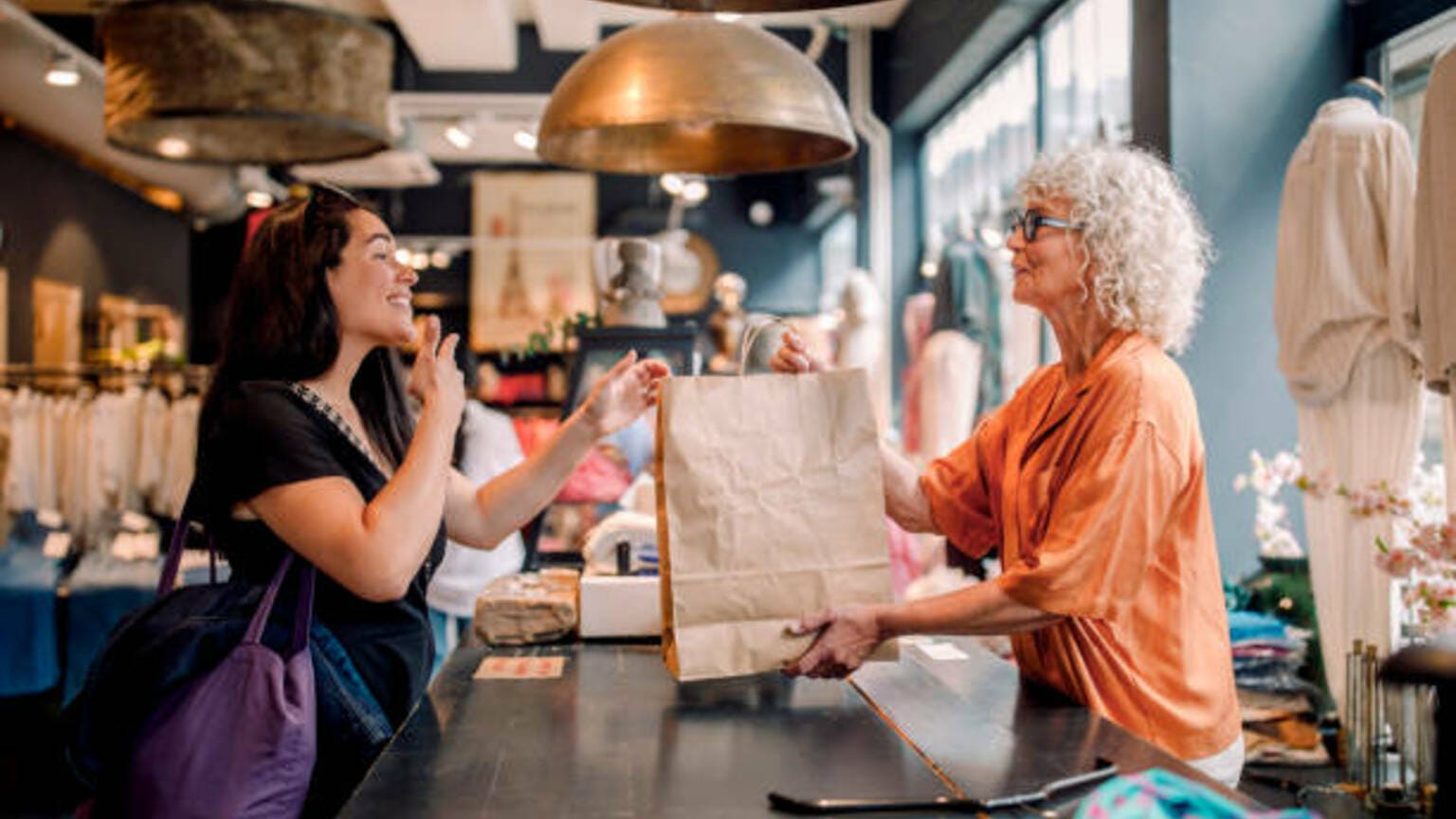 XRT ETF: Americans Keep Spending, $1 Trillion Holiday Season Incoming  (NYSEARCA:XRT) | Seeking Alpha