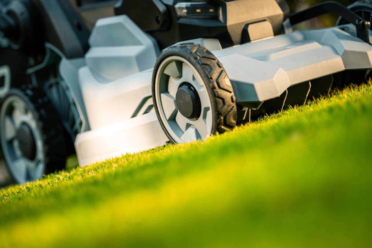 The Toro Company: Uncertainty And Valuation Make An Upgrade Unfeasible