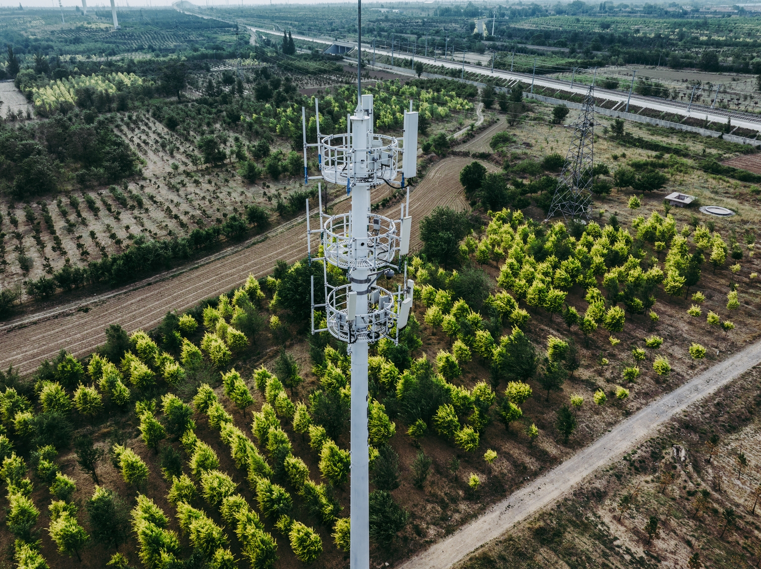 American Tower: An Opportunity To Invest In Tower REITs, As Mobile Demand Grows