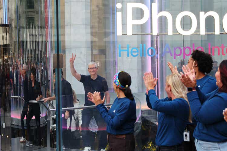 Apple Begins Selling New iPhone 16 At Stores Across The Country