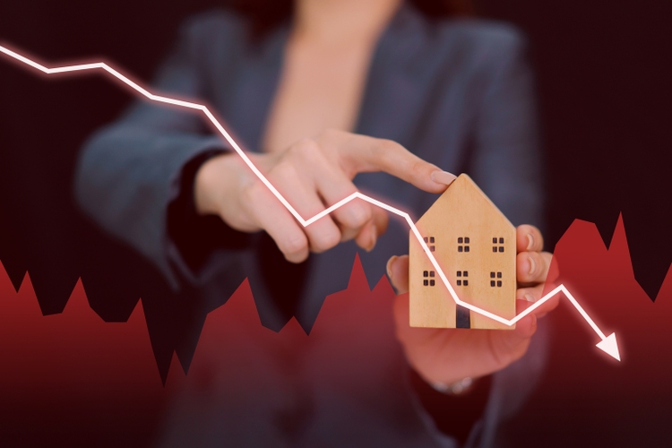 Economic recession crisis affected on real estate business.