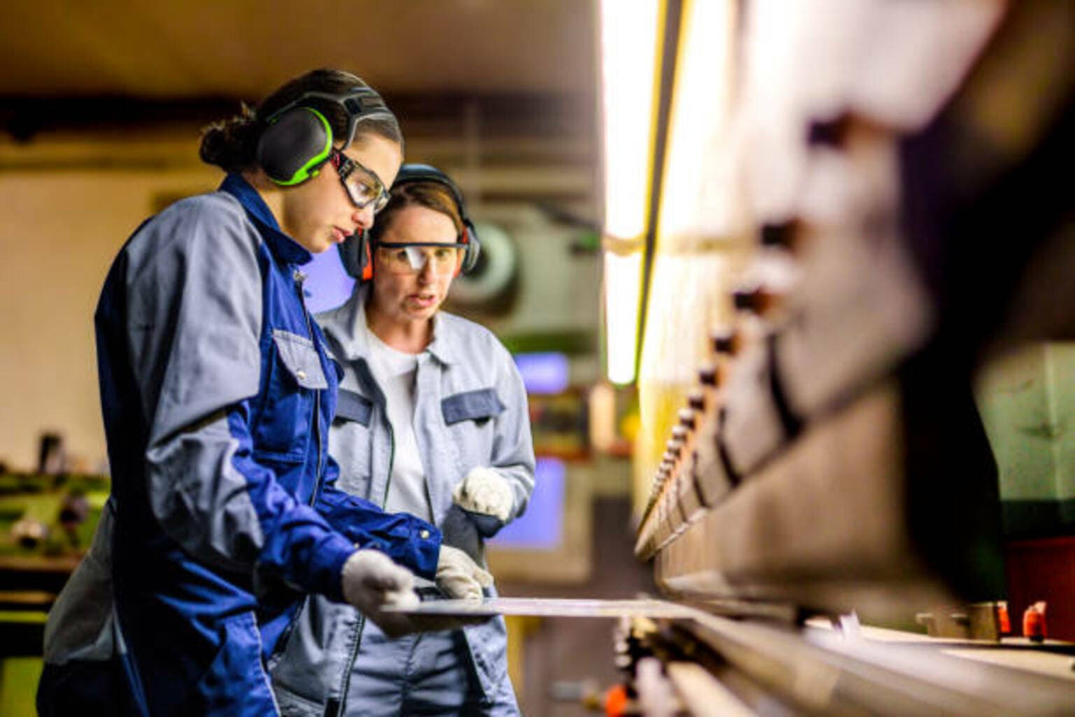 Eurozone Industrial Production Unexpectedly Nosedives In April