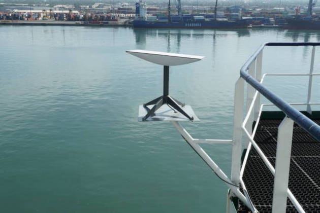A Starlink antenna has been mounted on the bridge wing of a container ship.