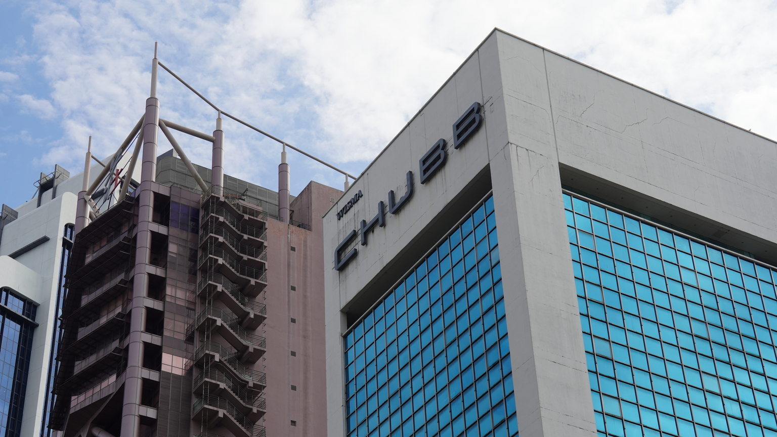 seekingalpha.com - Mike Zaccardi - Golden Cross And Record Earnings: A Bullish Setup For Chubb (NYSE:CB)