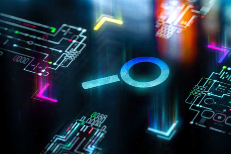 AI search technology concept. Digital lens icon in the center of CPU & circuit board with vibrant data transfers, representing evolving search technology