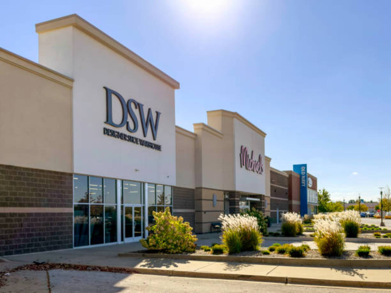 seekingalpha.com - Amy Thielen - Designer Brands' Q4 sales disappoint, sets FY26 outlook below street view (DBI:NYSE)