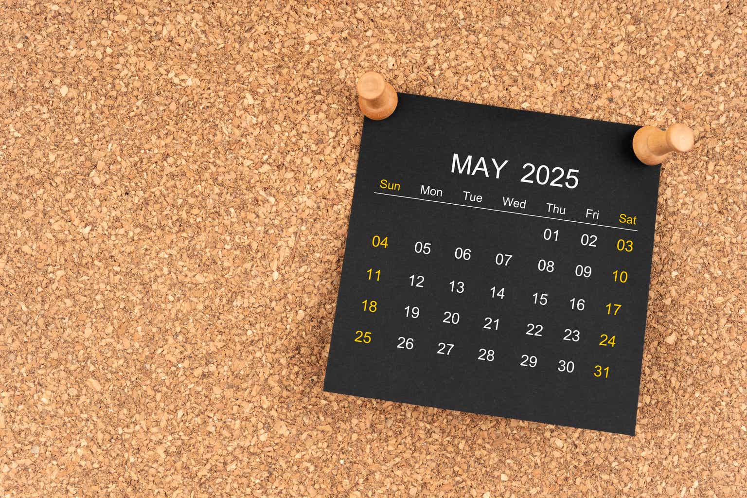 May's 5 Dividend Growth Stocks With Yields Up To 7.04%