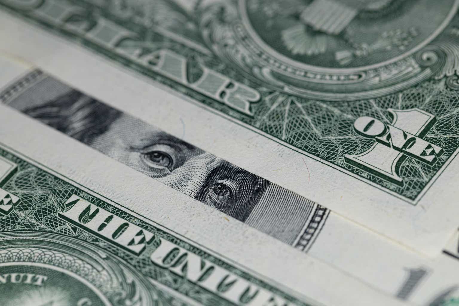 2 Dividend Stocks I'm Wildly Bullish On