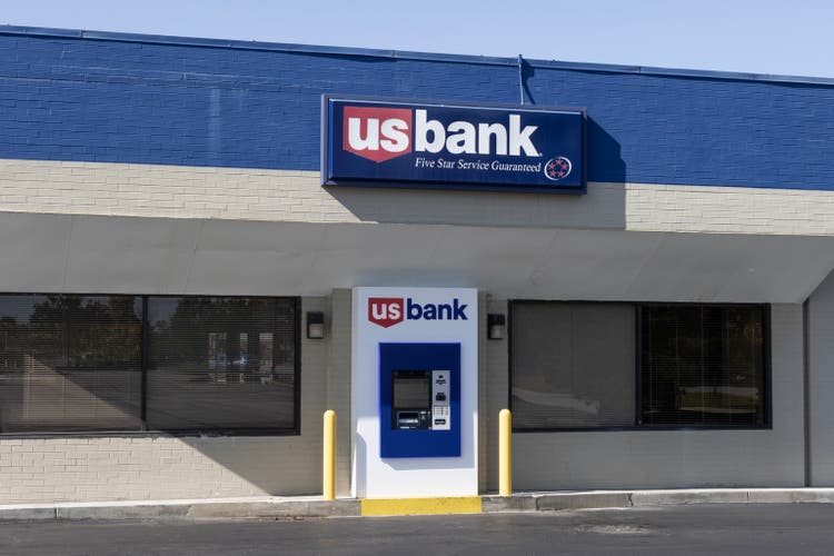 U.S. Bank and Loan branch and ATM. US Bank is ranked the 5th largest bank in the United States.