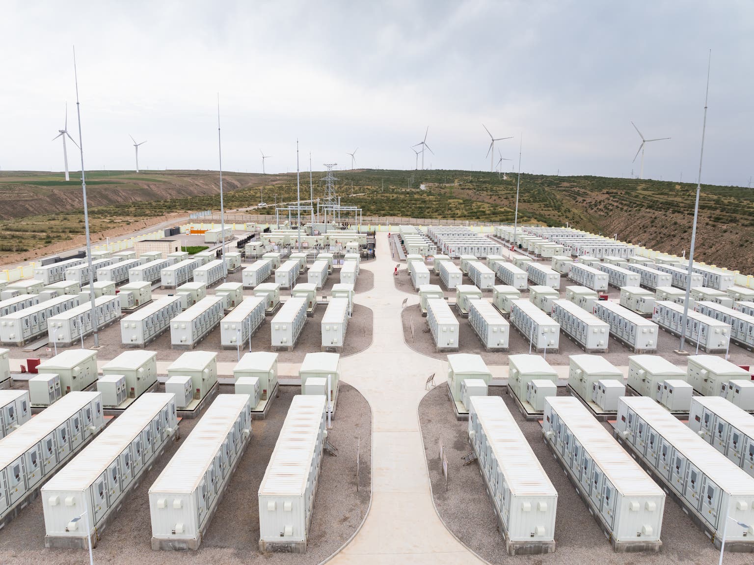 NextEra Energy: Improved Outlook As Anti-Renewable Sentiment Improves Valuation