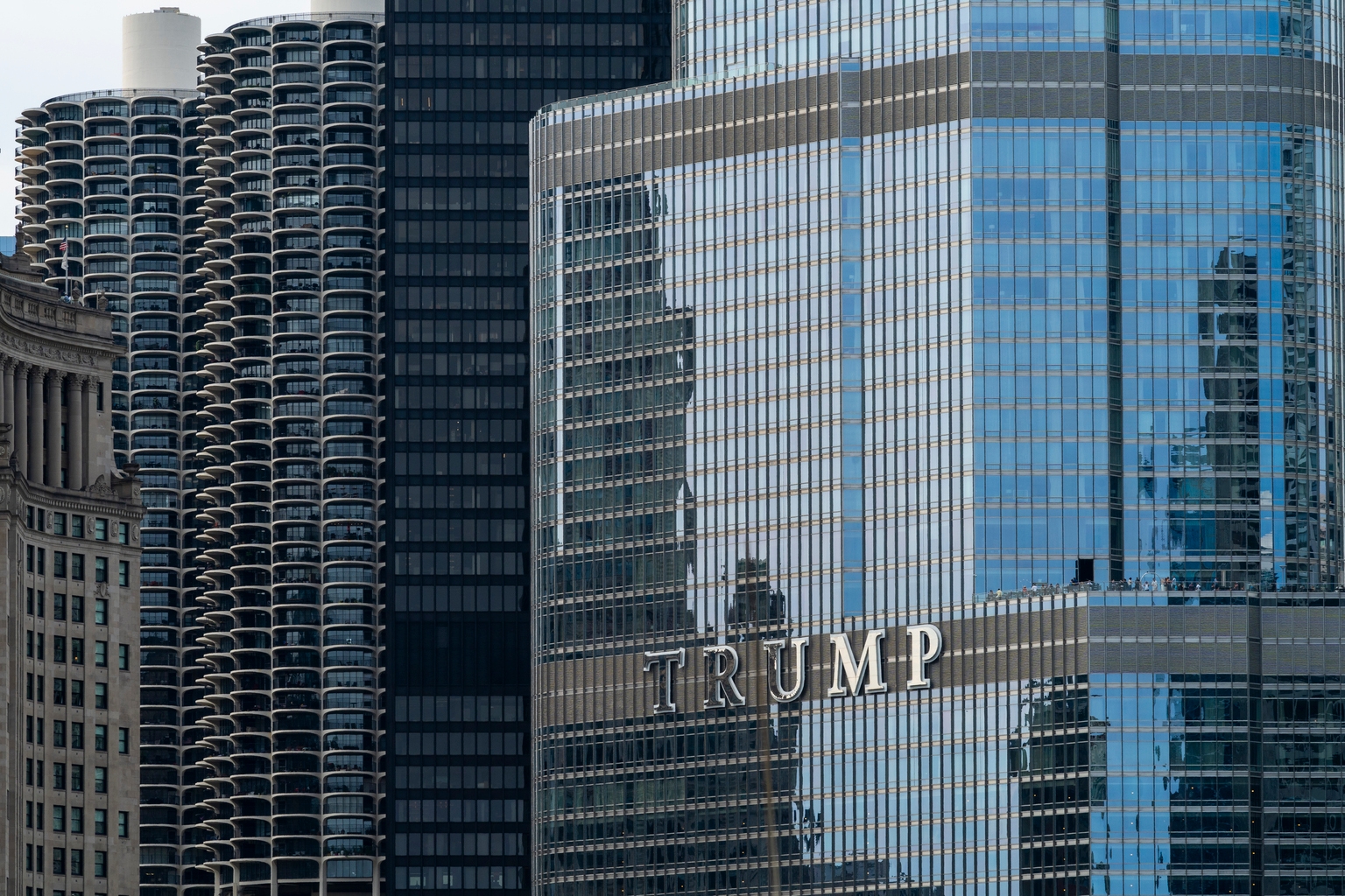 Trump Media: The Short-Term Clues That Could Flip The Bear Case (NASDAQ:DJT)