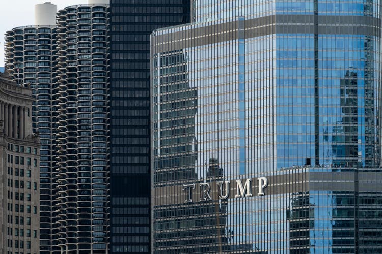 Large buildings in downtown Chicago-USA next to Trump Tower.