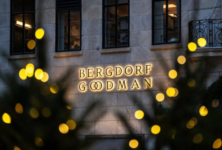 Saks is said to be in talks to sell stake in Bergdorf Goodman