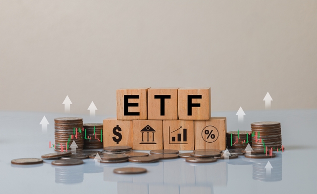 Cathie Wood's Ark Invest weekly moves: Adds to ACHR and CRSP, trims ...