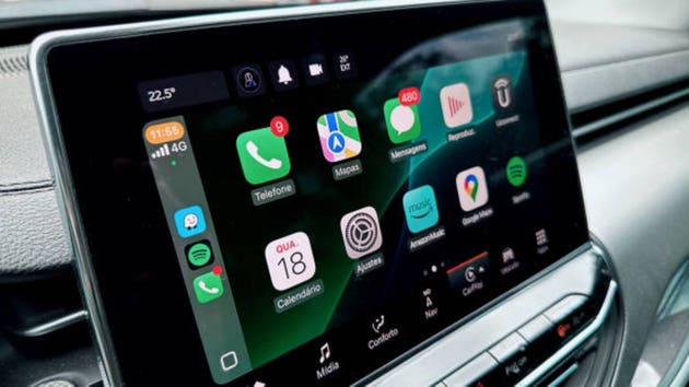 Apple plans to update CarPlay to work with third-party AI chatbots: report