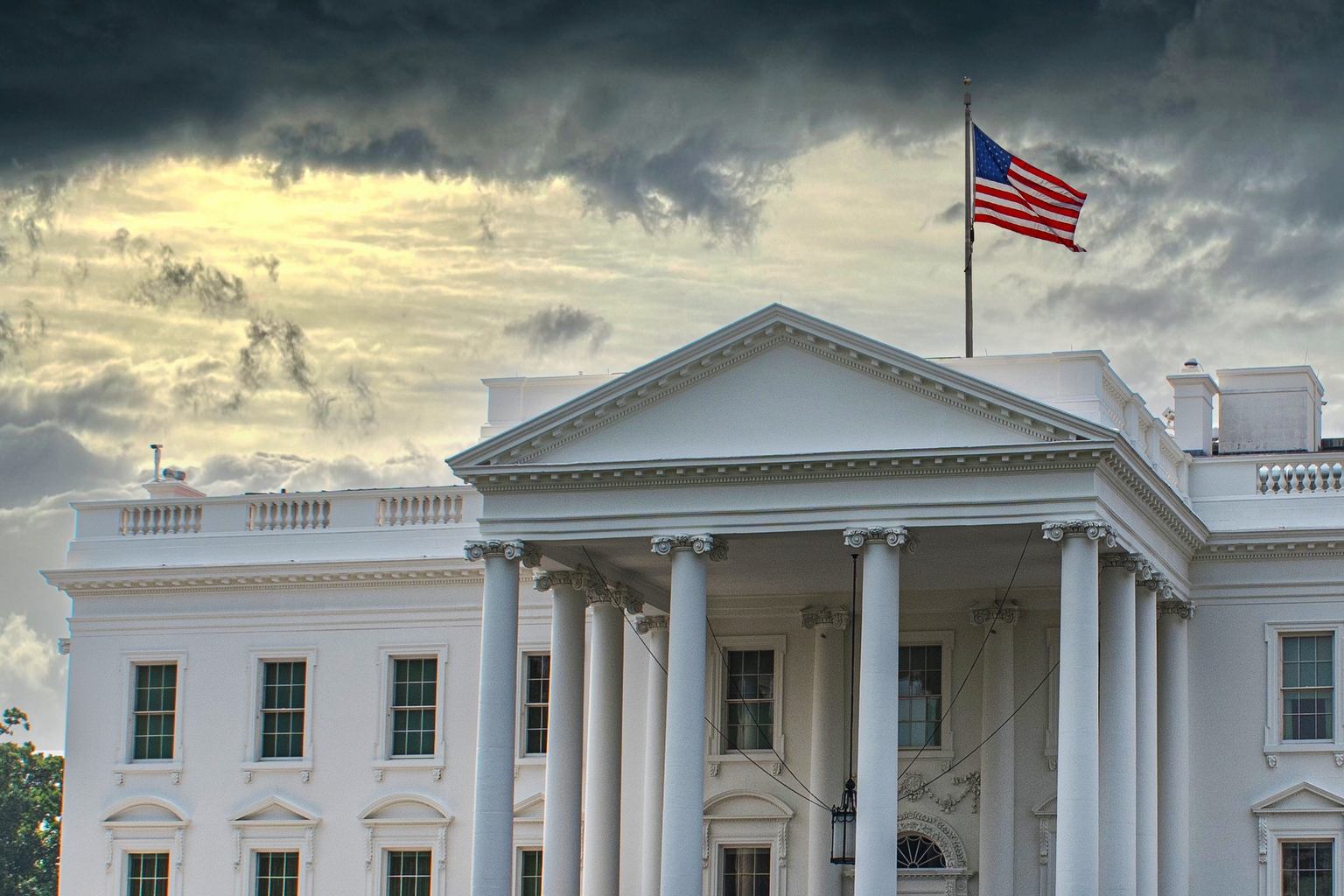 Lockheed Martin: Add Trump Pressure To The Pile Of Issues (NYSE:LMT)