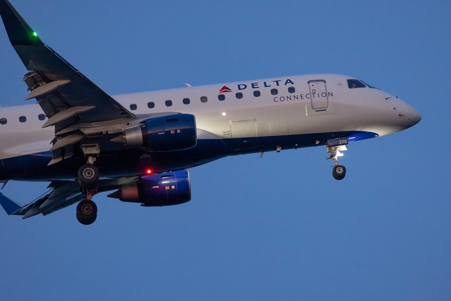 SkyWest: The Best Airline Stock Heading Into Earnings (NASDAQ:SKYW ...