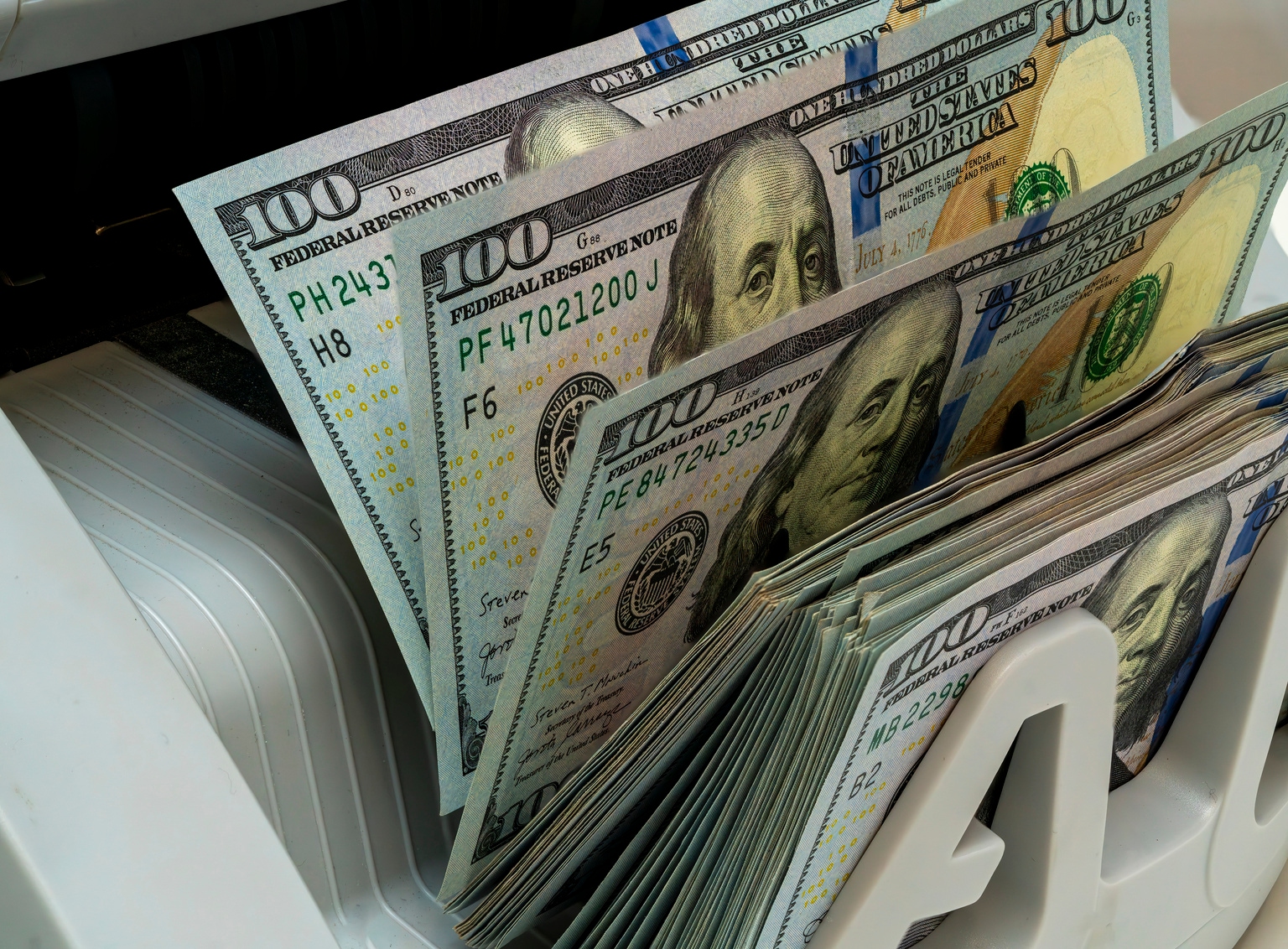 Verizon Stock: A Strong Buy Due To Its Resilient Cash Flow And Stable Valuation (NYSE:VZ)