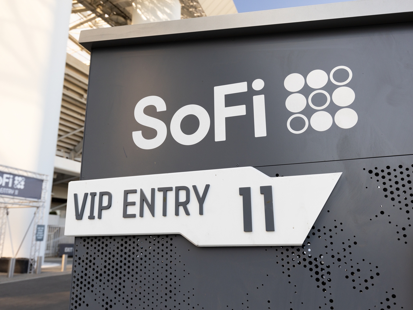 SoFi: Better Buying Opportunities Ahead (NASDAQ:SOFI) | Seeking Alpha