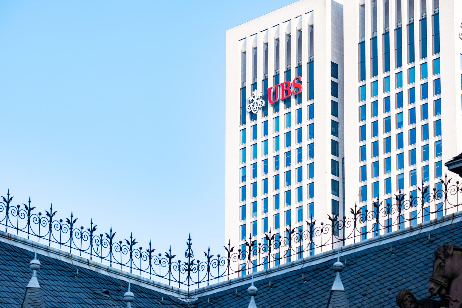 UBS: Credit Suisse Deal Two Years Later (NYSE:UBS)