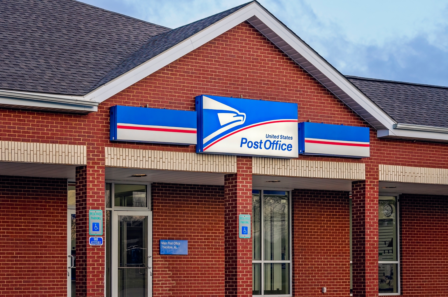 Postal Realty Trust's Great Run Necessitates A Downgrade