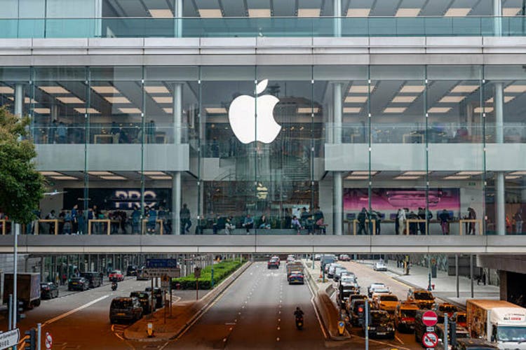 Hong Kong Central Apple store.