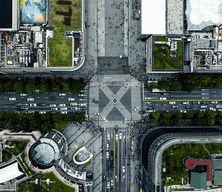 City Street Crossing