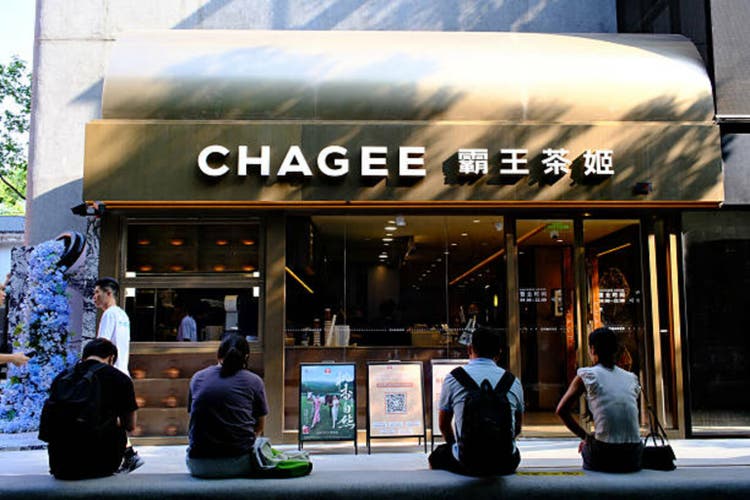 CHAGEE milk tea store with people