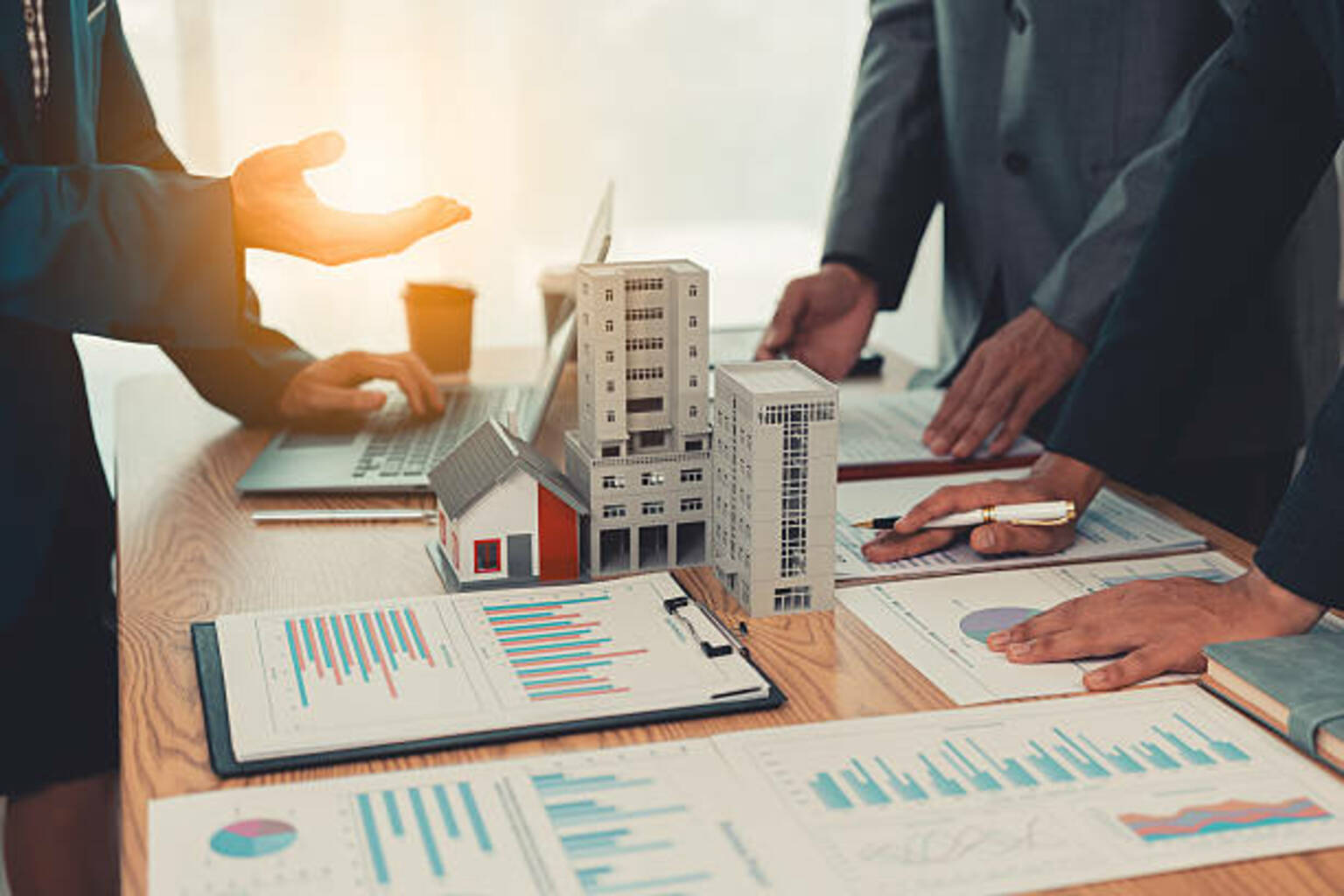 seekingalpha.com - Mary Christine Joy - Short interest across S&P 500 real estate stocks increase in October (XLRE:NYSEARCA)