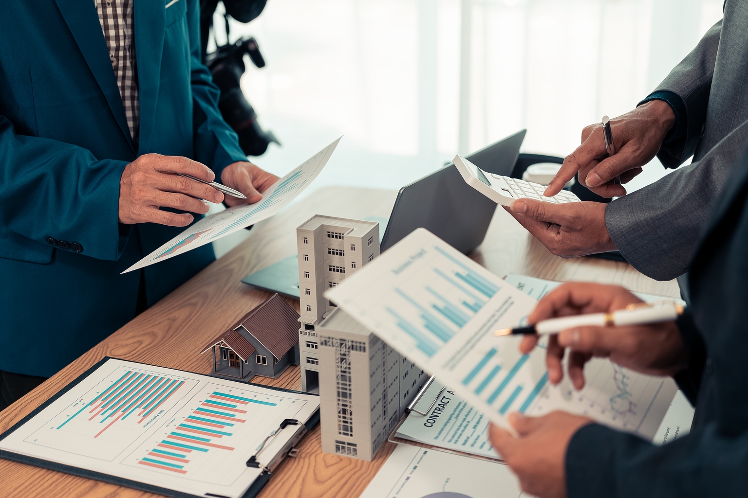 Navigating Market Cycles: The Complementary Roles Of Quality And Momentum Indices